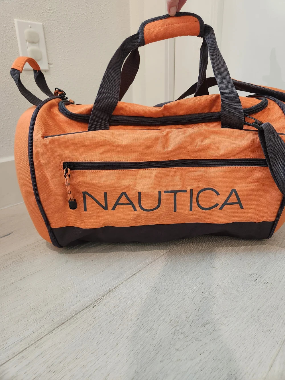 Nautica Duffle Bag Collapsable Orange Embossed Sail Logo Hard Clam Shell Case